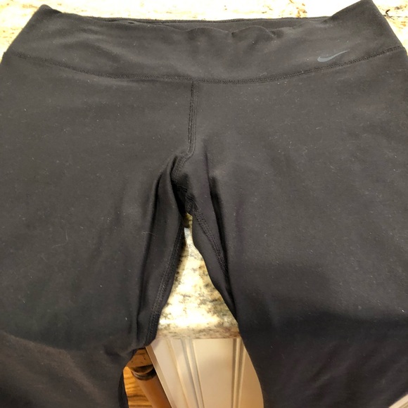 Woman's Nike Legend Pants